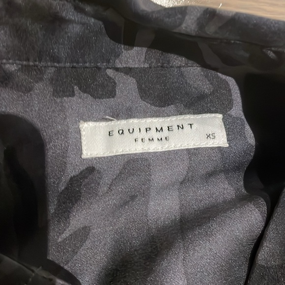 Equipment button down camo shirt - Picture 2 of 2